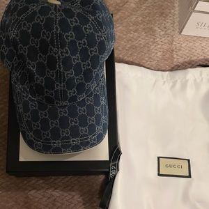 Jean Gucci hat